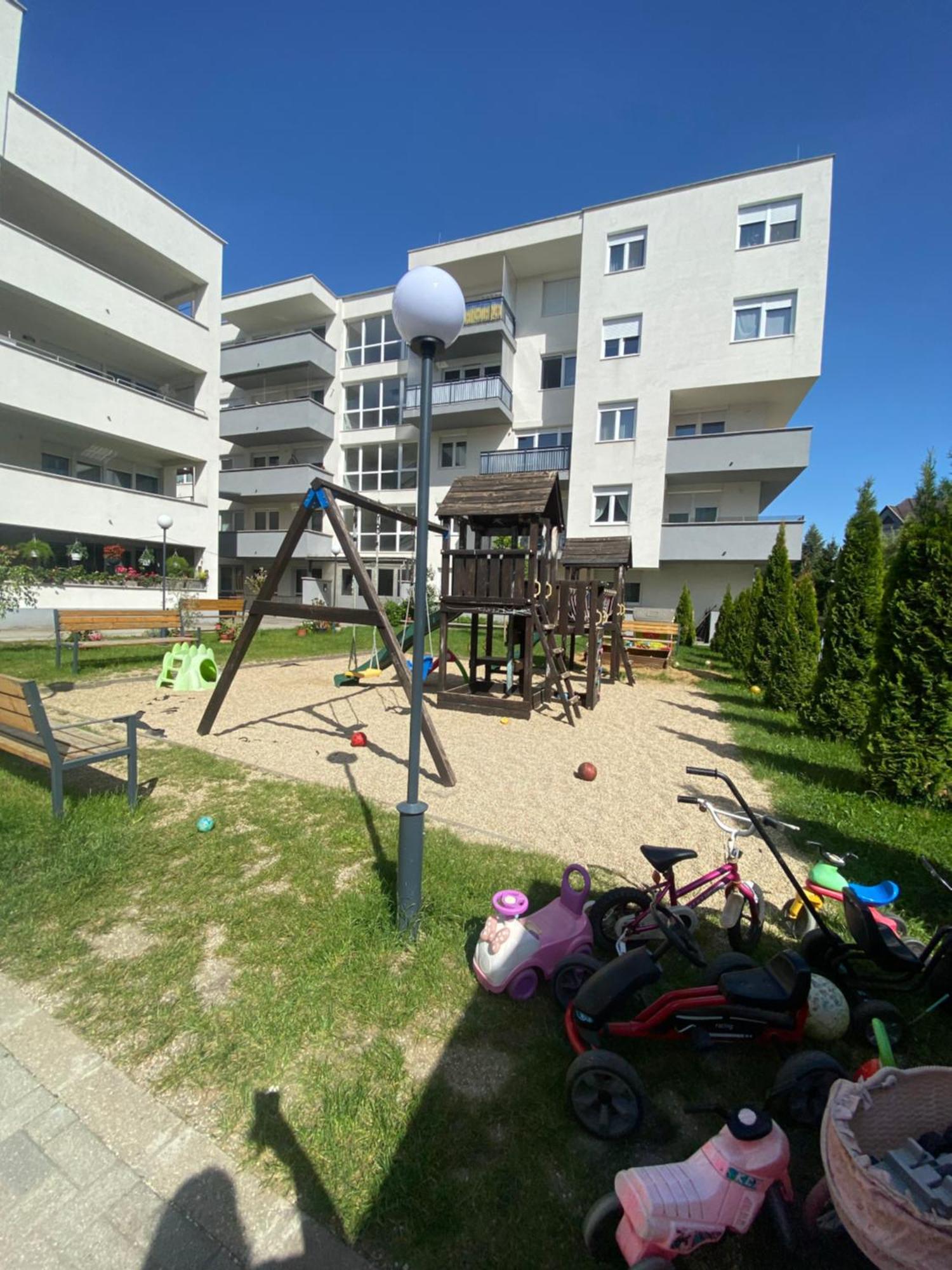Montana Apartman Miskolc Exterior foto